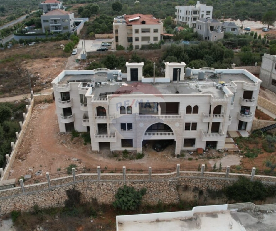 R9-3004 Whole Building for Sale in Deddeh Koura – 6 Apartments + Duplex - بناء كامل للبيع في دده الكورة – 6 شقق + دوبلكس — الصورة 3 من 3