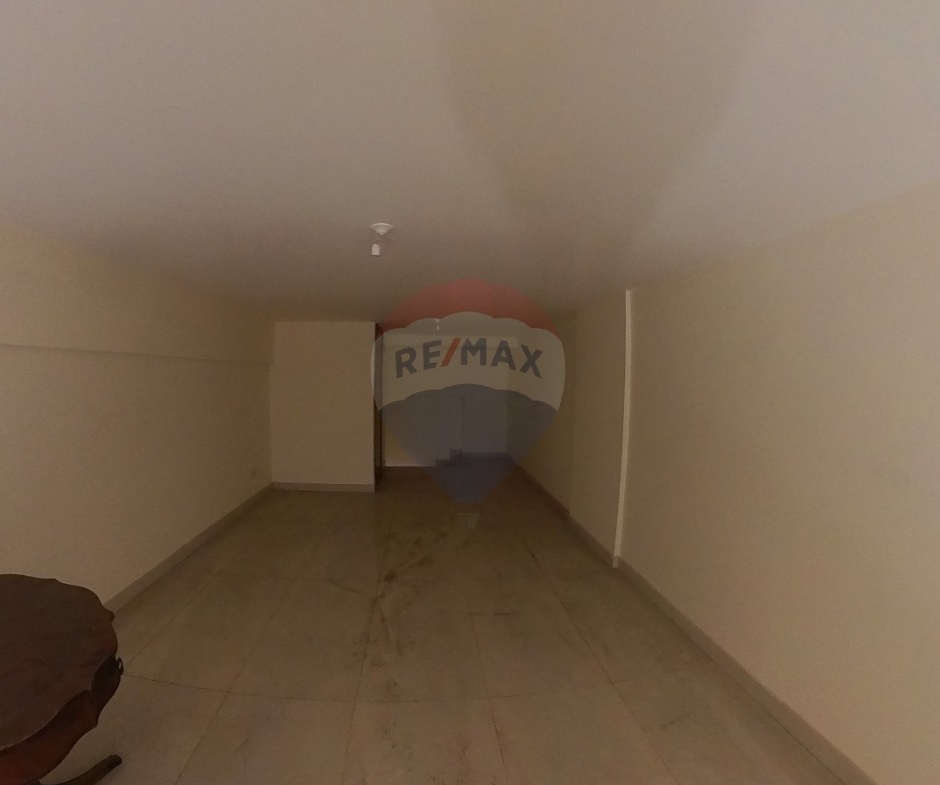 R9-2942 Shop for Sale in Dam Wel Farez Tripoli – 3 Floors, Near Sah Seh — الصورة 4 من 8