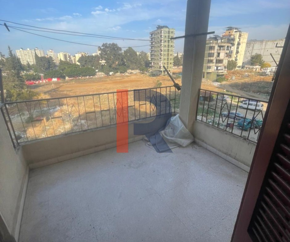 R9-2953 Apartment for Sale in Kobbeh Tripoli – 115 m², Arz Street, 2 Bedrooms, 3 Balconies — الصورة 5 من 9