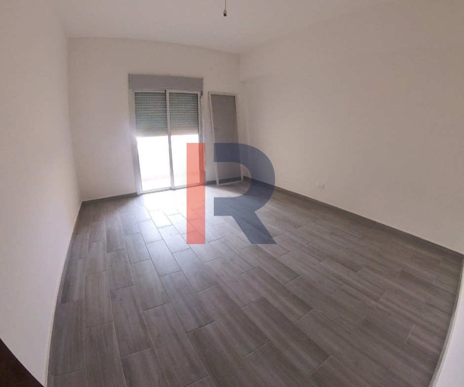 R9-2966 Apartment for Sale in Boulevard Tripoli – 200 m², 3+1 Bedrooms, 3 Bathrooms, Prime Location — الصورة 4 من 10