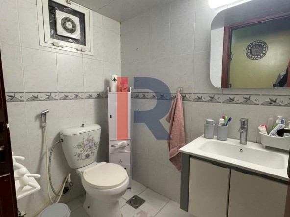 R9-2973 Apartment for Sale in Abou Samra Tripoli – 140 m², 5th Floor, 3 Bedrooms — Photo 4 of 9