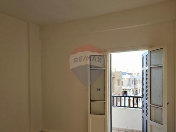R9-2988 Apartment for Sale in Baddawi Tripoli – 185 m², 5th Floor, 3 Bedrooms — الصورة 4 من 7