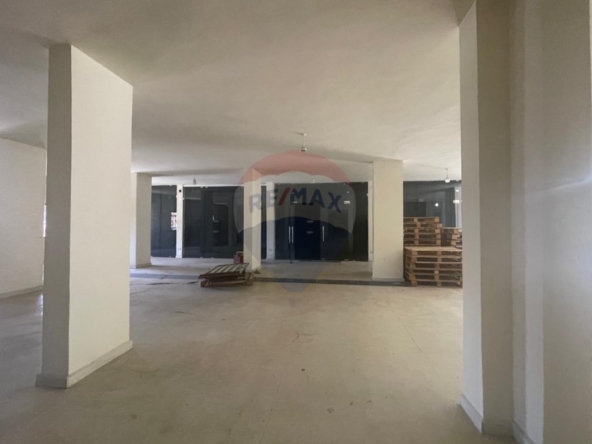 R9-2932 Shop for Rent in Daher Al Ain Koura – 200 m², Main Road, 5 More Available — الصورة 5 من 5