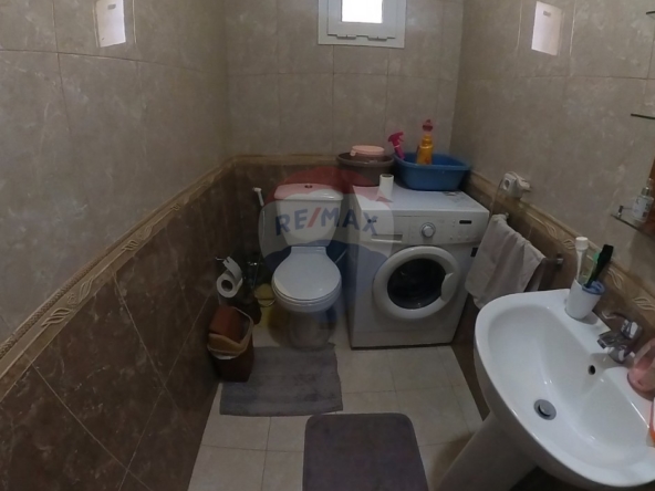 R9-2964 Apartment for Sale in Btouratij Koura – 160 m², 1st Floor, 3 Bedrooms, Parking — الصورة 5 من 14