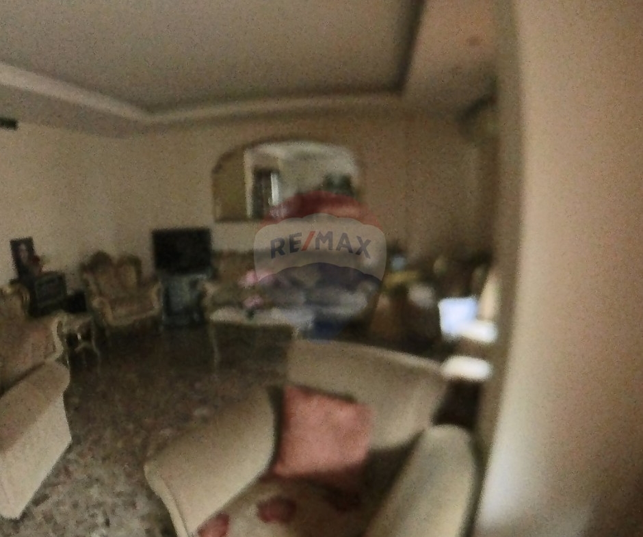R9-2972 Apartment for Sale in Azmi Tripoli – 320 m², 5th Floor, 4 Bedrooms, Maid Room, Parking — Photo 5 of 10