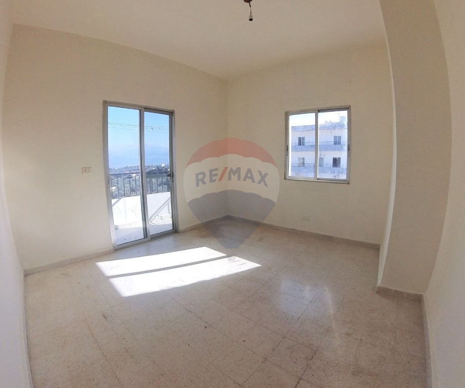 R9-2920 Family Apartment for Rent – Batroumine, Koura (140 m²)شقة عائلية للإيجار – بترومين الكورة (140 م²) — Photo 4 of 8