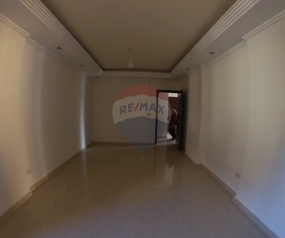 R9-2985 Apartment for Sale in Dam W Farez 32 Street - شقة للبيع في ضم وفرز طرابلس — الصورة 5 من 16