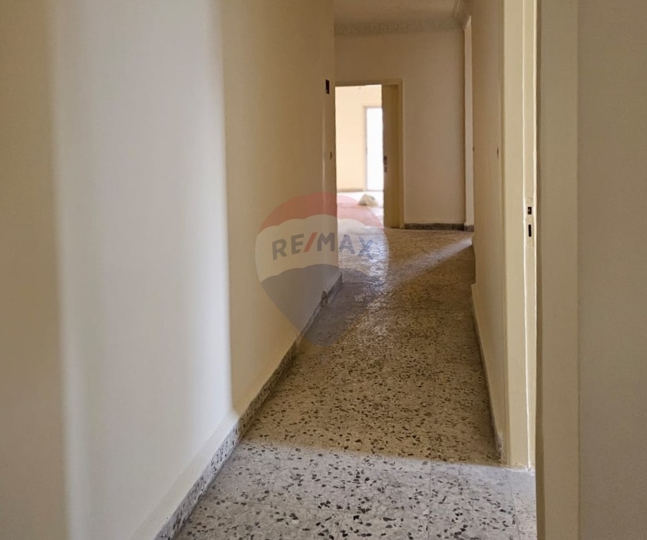 R9-2988 Apartment for Sale in Baddawi Tripoli – 185 m², 5th Floor, 3 Bedrooms — الصورة 5 من 7