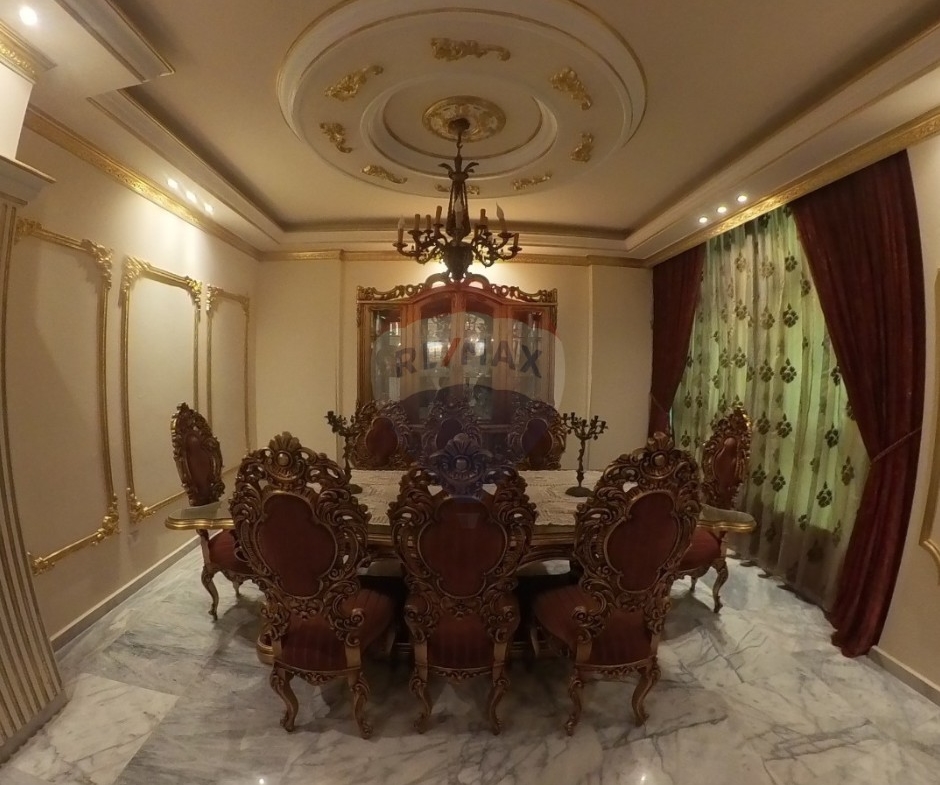 R9-3031 Furnished Apartment for Rent in Jamil Adra Street Tripoli – 200 m², 1st Floor, Terrace — الصورة 5 من 12