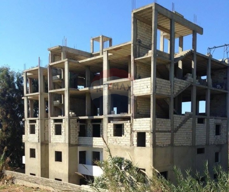 R9-3043 Whole Building for Sale in Bhanin Menyeh – 2 Blocks on 990m² مبنى كامل للبيع في بحنين – المنية — Photo 4 of 4