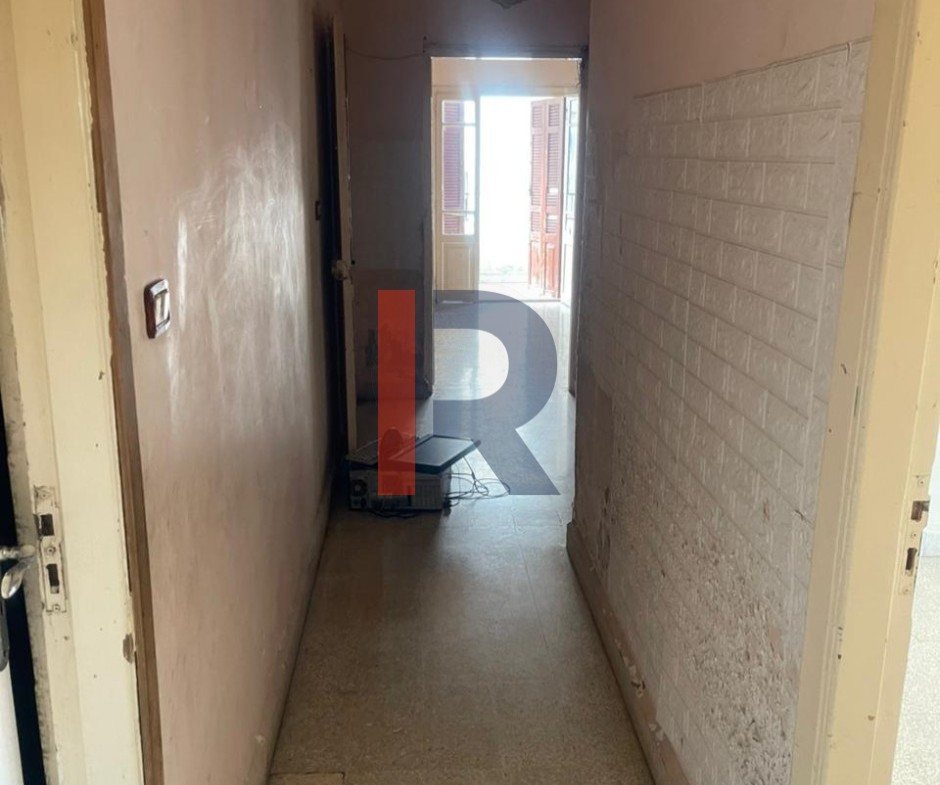 R9-2953 Apartment for Sale in Kobbeh Tripoli – 115 m², Arz Street, 2 Bedrooms, 3 Balconies — الصورة 7 من 9