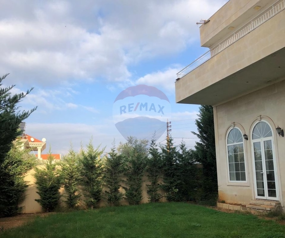R9-3011 Villa for Sale in Nakhleh Koura – 450 m² Built, 860 m² Land, 5 Floors — الصورة 6 من 6