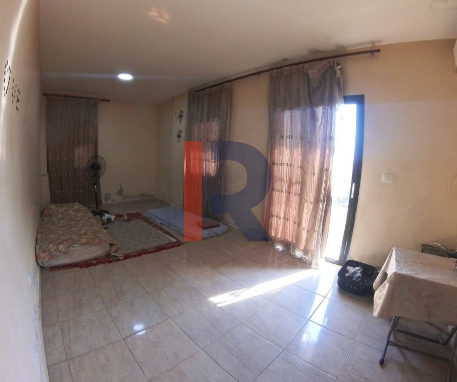 R9-2951 Apartment for Sale in Btouratij Koura – 120 m², 2nd Floor, Solar System — الصورة 7 من 9