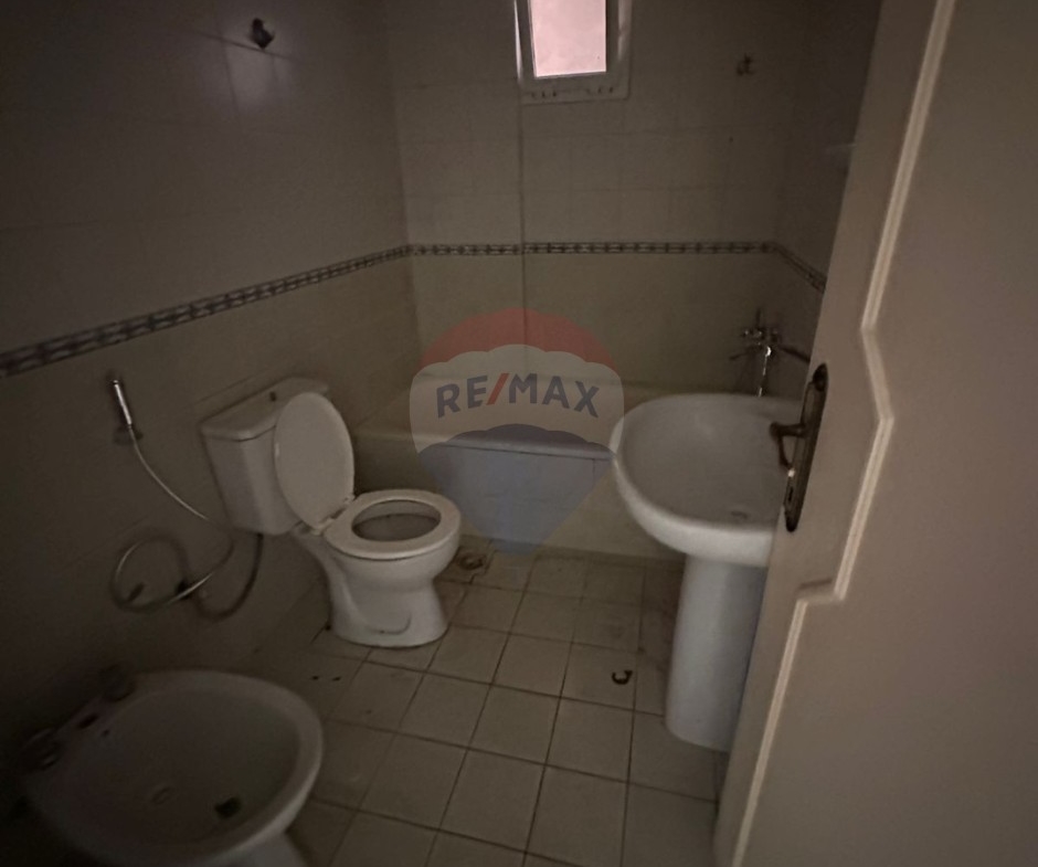R9-2963 Commercial Apartment for Rent in Bahsas Tripoli – 150 m², 1st Floor, Main Road — الصورة 7 من 8