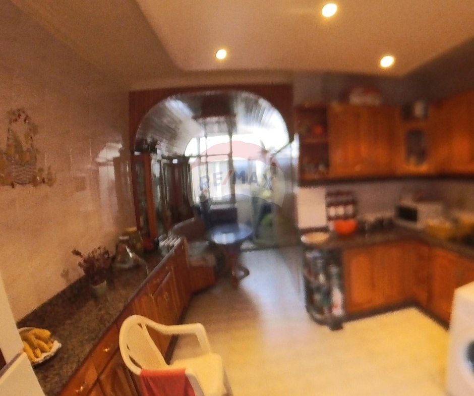R9-2972 Apartment for Sale in Azmi Tripoli – 320 m², 5th Floor, 4 Bedrooms, Maid Room, Parking — Photo 7 of 10