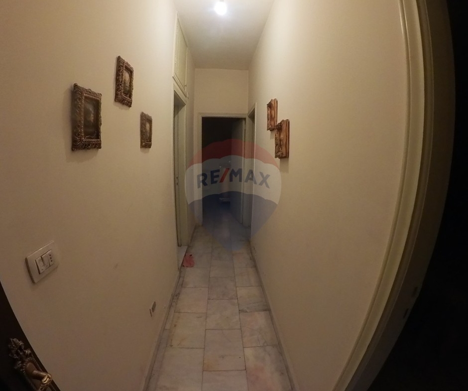 R9-3031 Furnished Apartment for Rent in Jamil Adra Street Tripoli – 200 m², 1st Floor, Terrace — الصورة 7 من 12