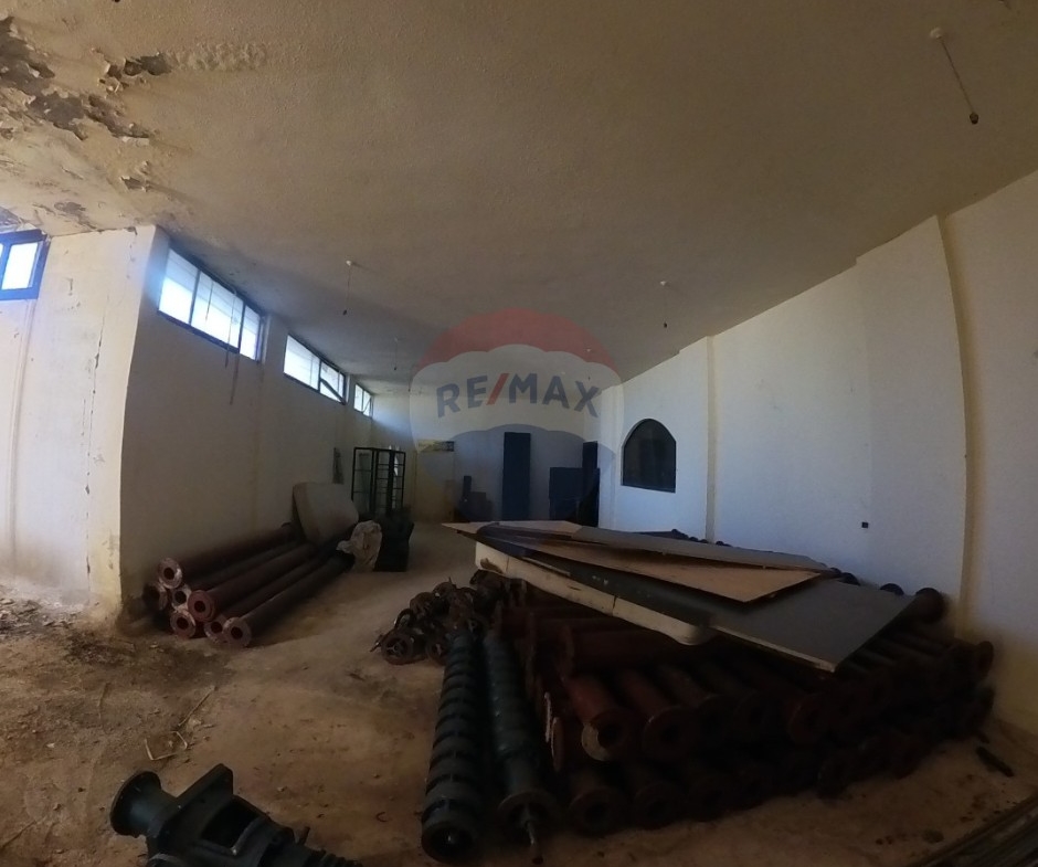 R9-3035 Warehouse for Sale in Haykaliyeh – Koura مستودع للبيع في هيكلية الكورة (500 m², 3.5 m Height) — Photo 8 of 15