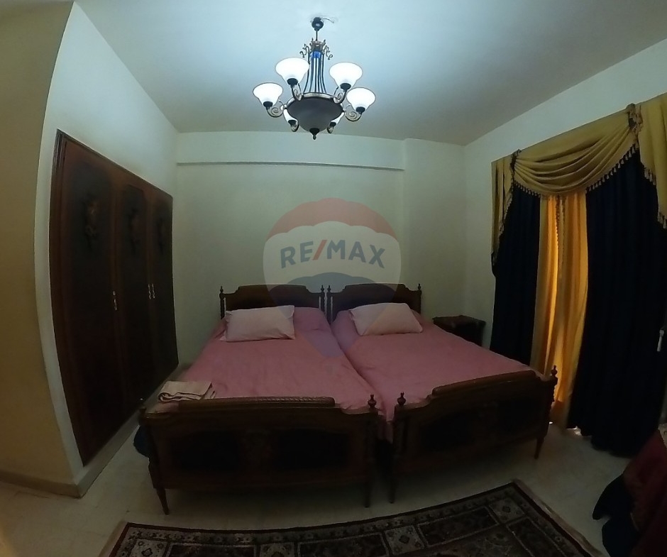 R9-2915 Apartment for Sale in Maarad Tripoli – 320 m², 3rd Floor — الصورة 8 من 10