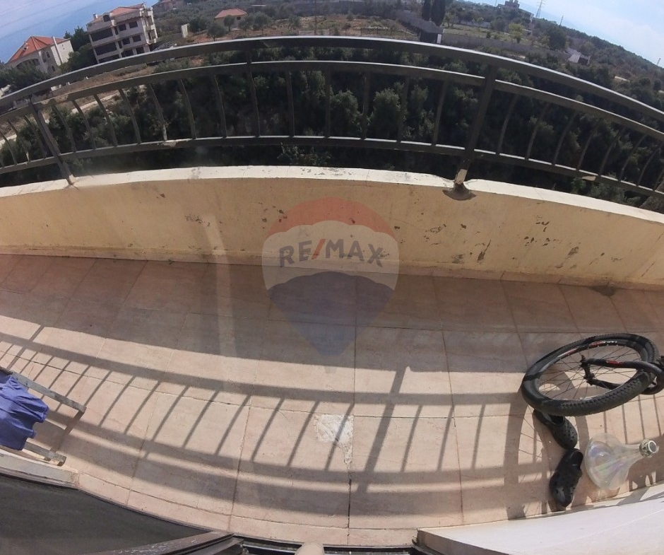 R9-2951 Apartment for Sale in Btouratij Koura – 120 m², 2nd Floor, Solar System — الصورة 8 من 9