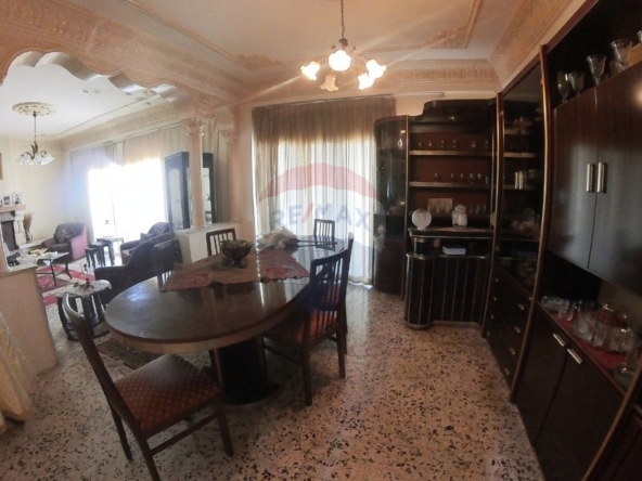 R9-2996 Apartment for Sale in Abou Samra Mawlawi Roundabout Tripoli – 200 m², Top Floor — الصورة 4 من 11