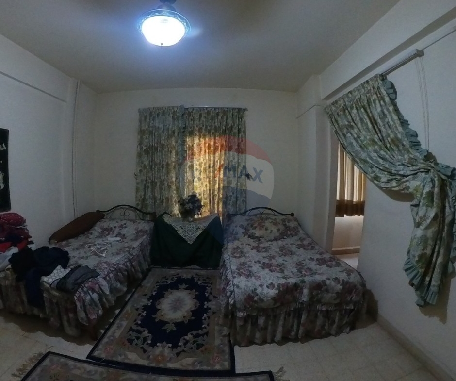 R9-2915 Apartment for Sale in Maarad Tripoli – 320 m², 3rd Floor — الصورة 9 من 10