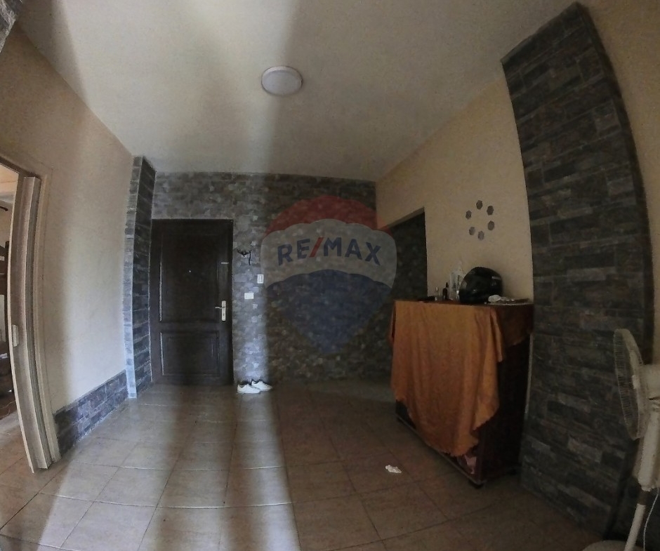 R9-2951 Apartment for Sale in Btouratij Koura – 120 m², 2nd Floor, Solar System — الصورة 9 من 9