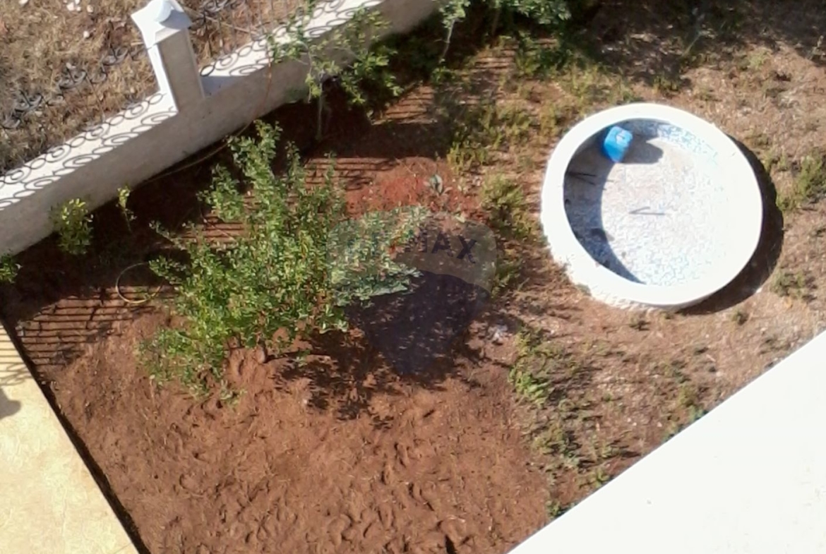 R9-2910 Villa for Sale in Balamand Koura – 800 m² with Pool & Garden — Photo 7 of 12