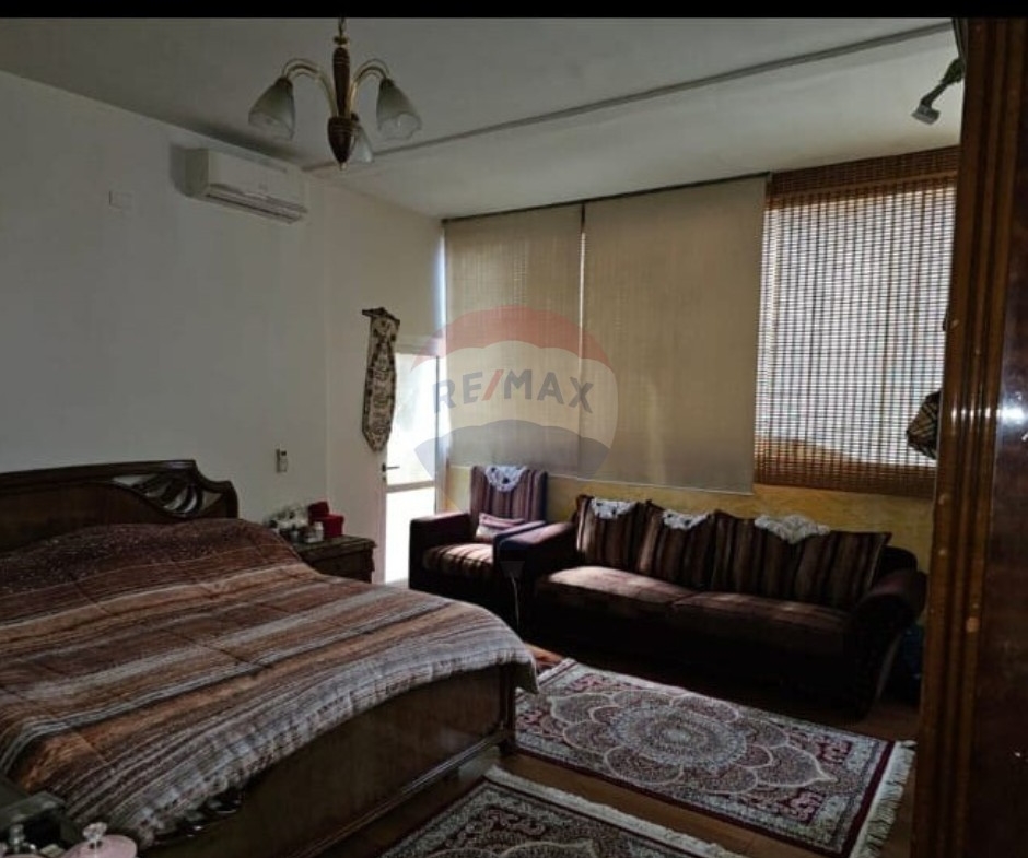 R9-3090  شقة للبيع في بدارو بيروت — الصورة 10 من 11