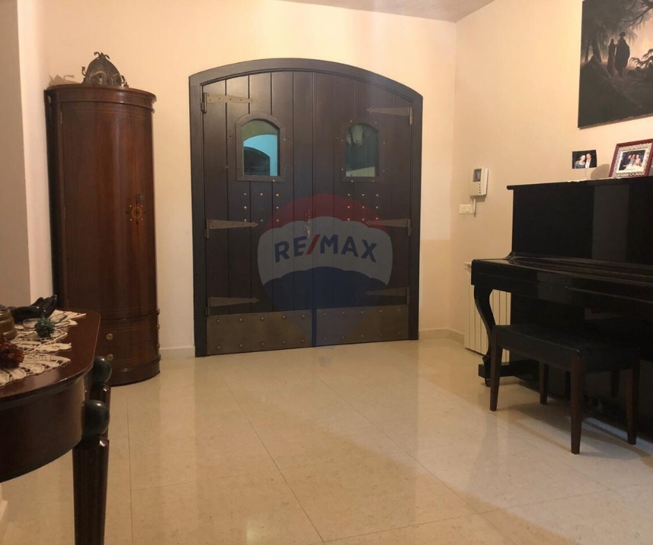 R9-3063 Villa for Sale in Ajaltoun – Keserwan فيلا للبيع في عجلتون كسروان (2,300 m² Land, Expansion Potential) — Photo 11 of 18