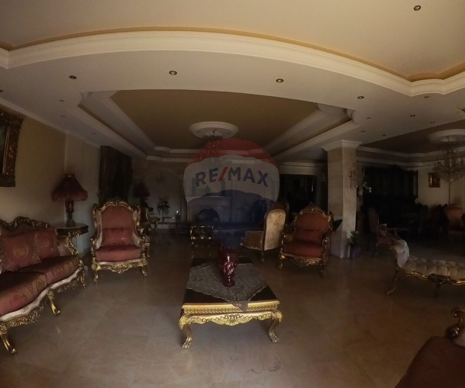 R9-3065 Apartment for Sale in Monla Street – Tripoli شقة للبيع في شارع منلا طرابلس — Photo 11 of 13