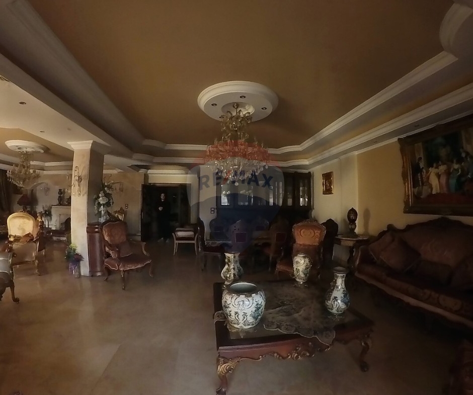 R9-3065 Apartment for Sale in Monla Street – Tripoli شقة للبيع في شارع منلا طرابلس — Photo 12 of 13