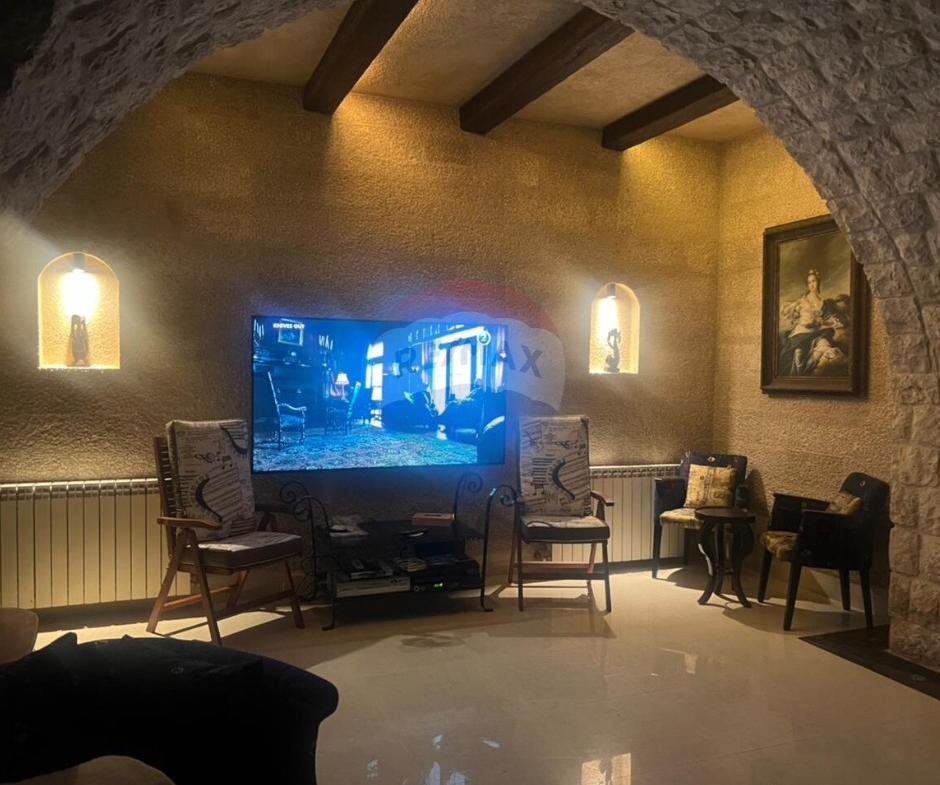 R9-3063 Villa for Sale in Ajaltoun – Keserwan فيلا للبيع في عجلتون كسروان (2,300 m² Land, Expansion Potential) — Photo 16 of 18