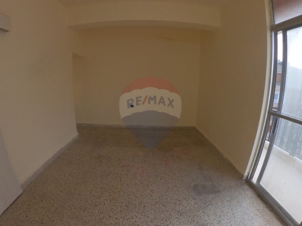 R9-3061 Apartment for Sale in Azmi Street – Tripoli شقة للبيع في شارع عزمي طرابلس (265 m² + Roof) — Photo 2 of 11