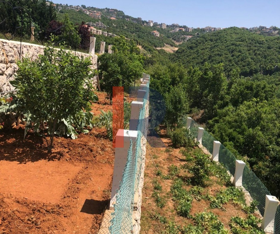 R9-3063 Villa for Sale in Ajaltoun – Keserwan فيلا للبيع في عجلتون كسروان (2,300 m² Land, Expansion Potential) — Photo 2 of 18