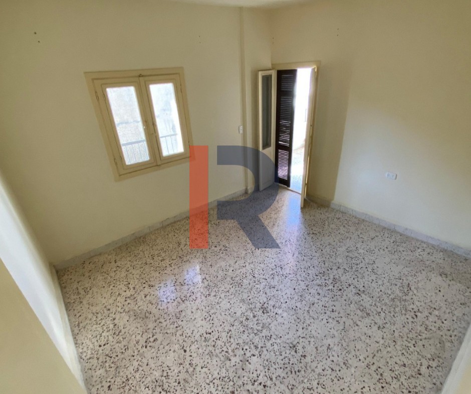 R9-3102 Apartment for Sale in Abu Samra – Al Chiraa Tripoli — Photo 2 of 17