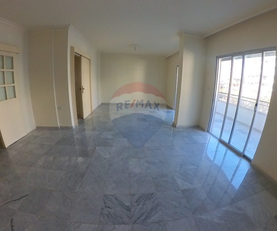 R9-3120 Apartment for Sale in Mina – Tripoli شقة للبيع في الميناء طرابلس — Photo 2 of 10