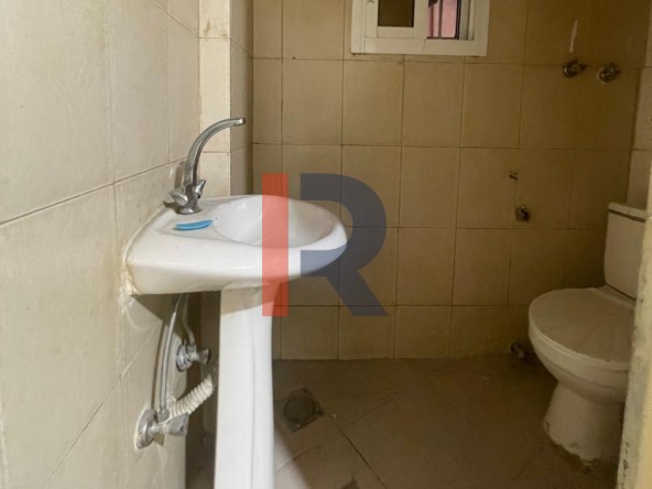 R9-3108 Office for Sale in Horriyeh Street – Tripoli مكتب للبيع في شارع الحرية طرابلس — Photo 3 of 5