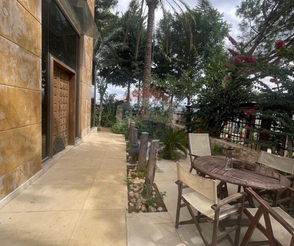 R9-3053 Villas for Sale in Koura – 2 Lands with 375 m² Villas فلل للبيع في الكورة (830 m² + 950 m²) — Photo 3 of 35