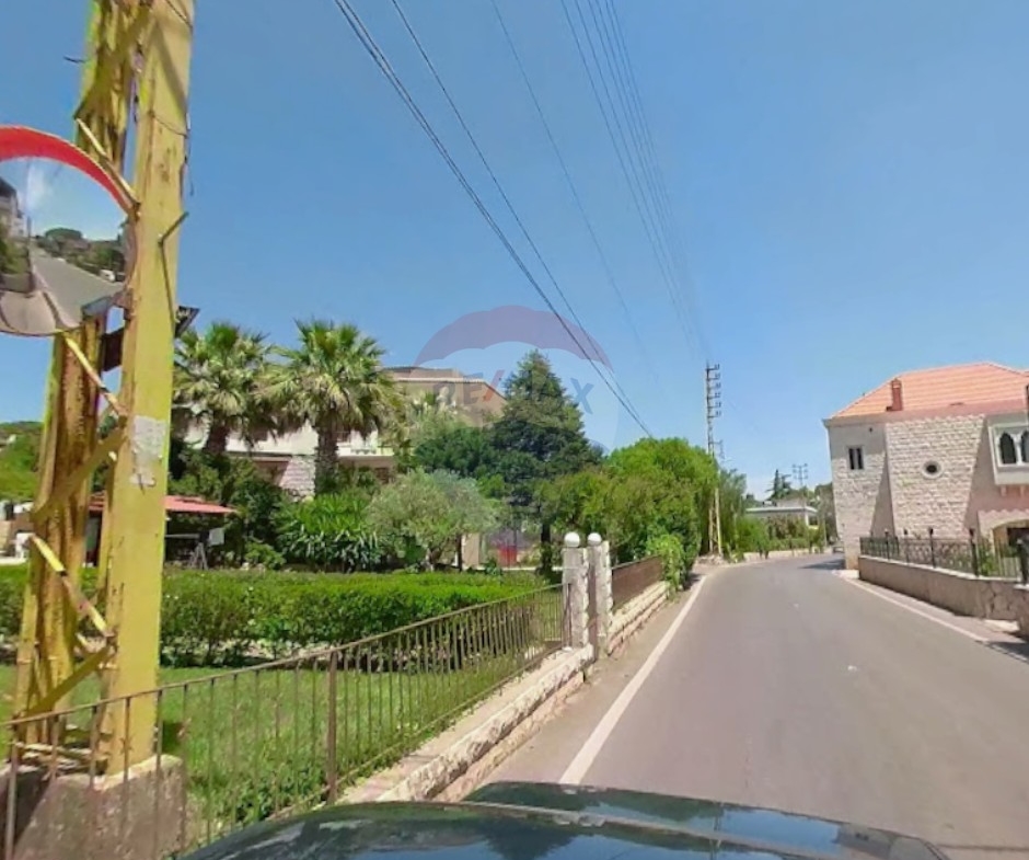 R9-3050 Land for Sale in Bechmezine – Koura أرض للبيع في بشمزين الكورة (1,100 m², Zoning 20/40) — Photo 3 of 3