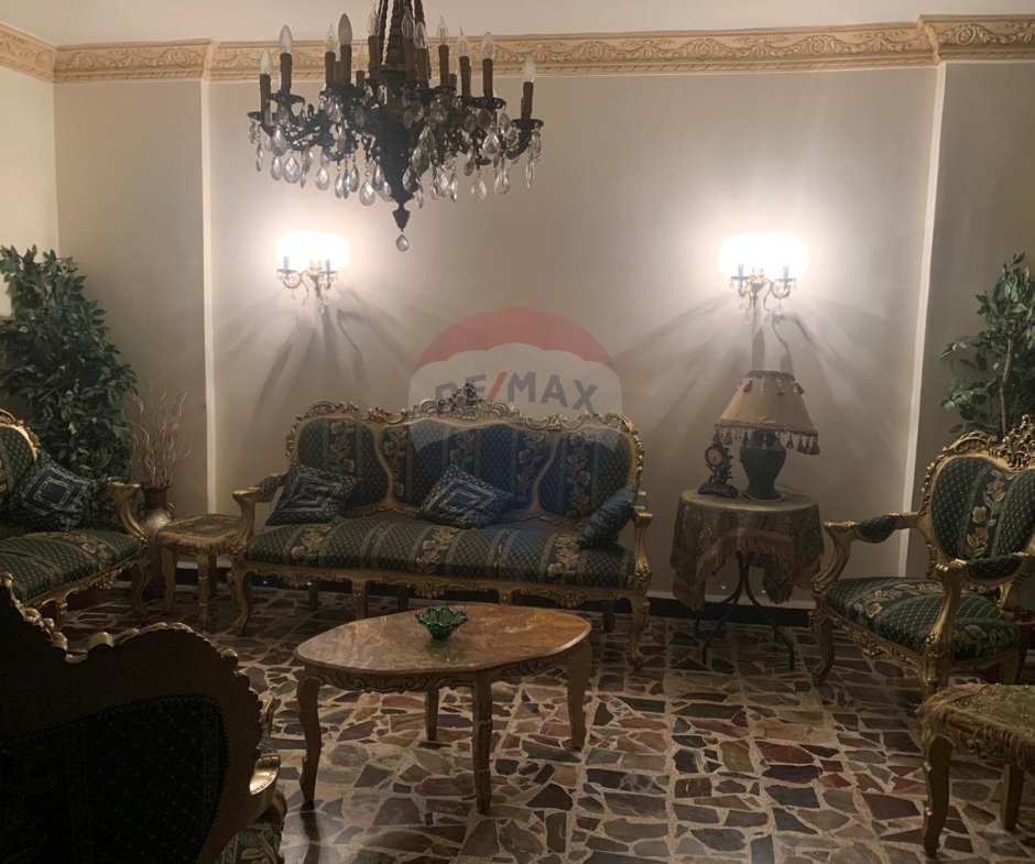 R9-3121 Apartment for Sale in Abu Samra – Sahat Dannawi, Tripoli شقة للبيع في أبي سمراء ساحة الضناوي طرابلس — Photo 4 of 6