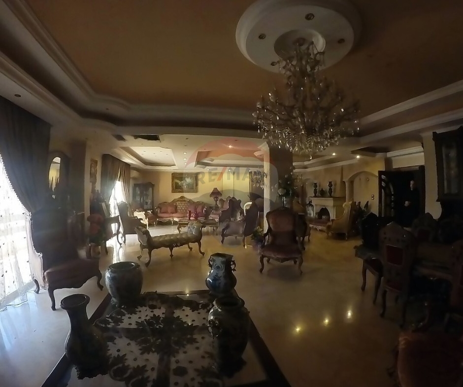 R9-3065 Apartment for Sale in Monla Street – Tripoli شقة للبيع في شارع منلا طرابلس — Photo 5 of 13