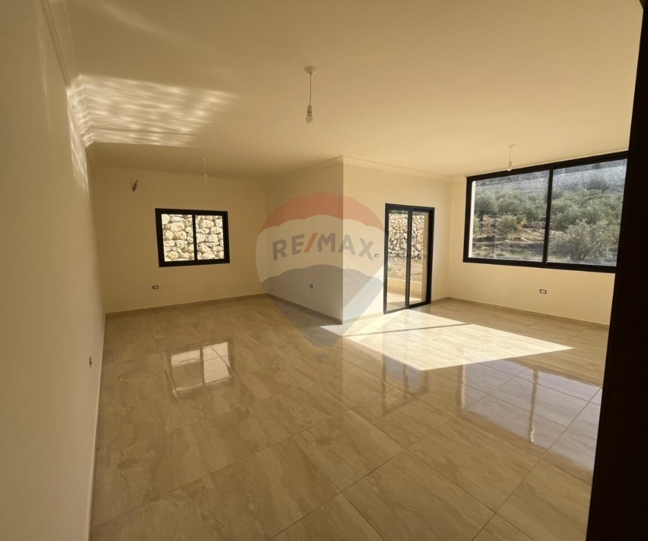 R9-3074 Apartment for Sale in Bziza – Koura شقة للبيع في بزيزا الكورة — Photo 7 of 11