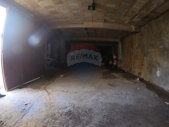 R9-3104 Warehouse for Sale in Abu Samra – Sekeh Bayda Tripoli مستودع للبيع في أبو سمرا سكة بيضا طرابلس (549 m²) — Photo 4 of 9