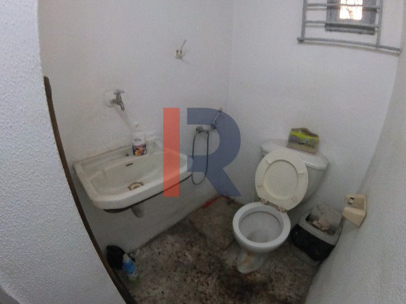 R9-3114 Shop for Sale in Maarad – Tripoli (38 m², 2 Floors) — Photo 5 of 7
