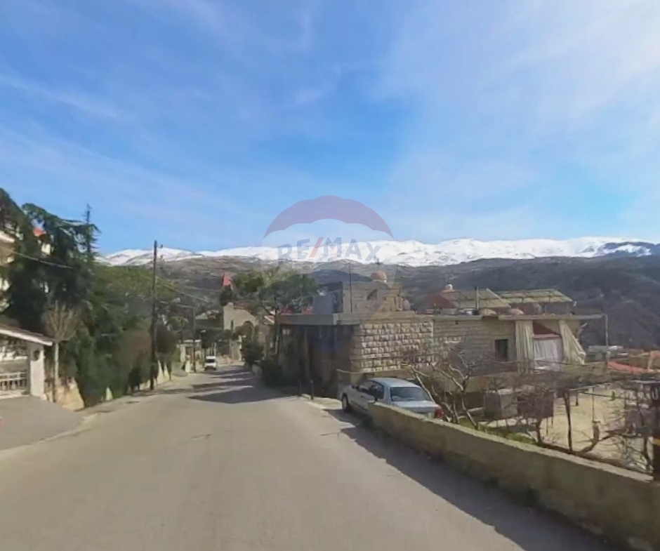 R9-3062 أرض للبيع في عين دارا – عالاي Land for Sale in Ain Dara Aley (50,000 m² سكنية) — Photo 4 of 4