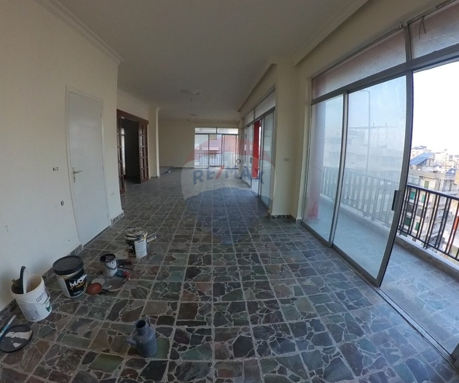 R9-3061 Apartment for Sale in Azmi Street – Tripoli شقة للبيع في شارع عزمي طرابلس (265 m² + Roof) — Photo 6 of 11