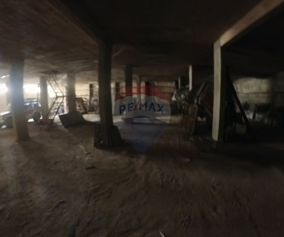 R9-3104 Warehouse for Sale in Abu Samra – Sekeh Bayda Tripoli مستودع للبيع في أبو سمرا سكة بيضا طرابلس (549 m²) — Photo 5 of 9