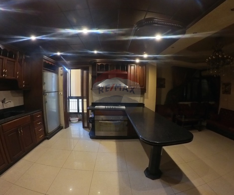 R9-3065 Apartment for Sale in Monla Street – Tripoli شقة للبيع في شارع منلا طرابلس — Photo 7 of 13