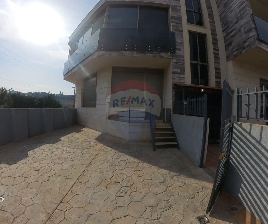 R9-3066 Apartment for Sale in Daher Al Ain – Koura شقة للبيع في ضهر العين الكورة (145 m² + Garden) — Photo 9 of 13