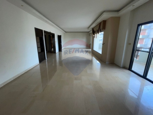R9-3180 Apartment for Rent in Condor Street – Tripoli شقة للإيجار في شارع الكوندور طرابلس — Photo 2 of 7
